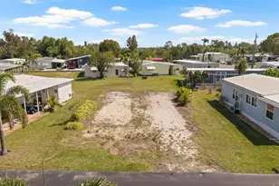 362 Shoreland Dr, Fort Myers, FL 33905 - Photo 13