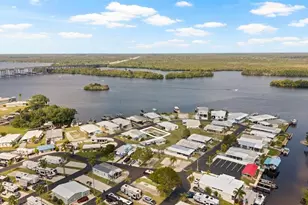 362 Shoreland Dr, Fort Myers, FL 33905 - Photo 7