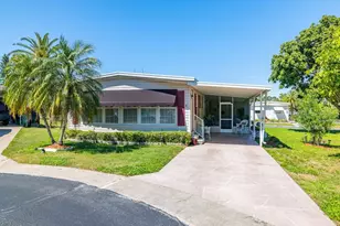 32 Palm Forest Dr, Largo, FL 33770 - Photo 1