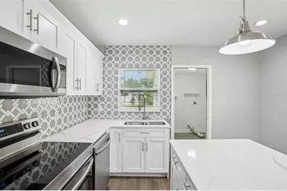 1000 8th Avenue SW, Largo, FL 33770 - Photo 9
