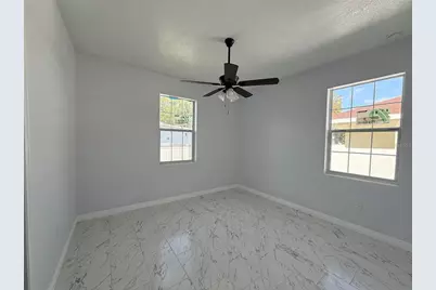 4205 57th Avenue N, Saint Petersburg, FL 33714 - Photo 23