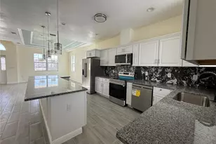 5710 42nd St N, Saint Petersburg, FL 33714 - Photo 9