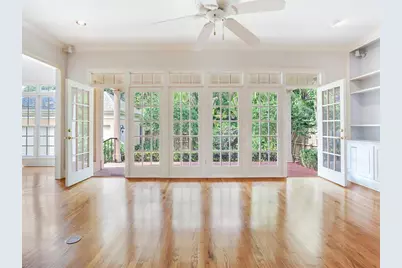 2927 W Bayshore Court, Tampa, FL 33611 - Photo 39