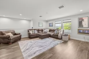 5809 Alabaster Stone Ln, Apollo Beach, FL 33572 - Photo 9