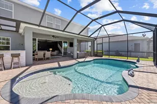 5809 Alabaster Stone Ln, Apollo Beach, FL 33572 - Photo 9