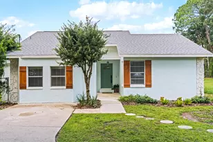 10408 N 50th St, Tampa, FL 33617 - Photo 1