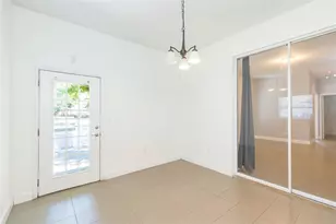 6426 31st St S, Saint Petersburg, FL 33712 - Photo 13