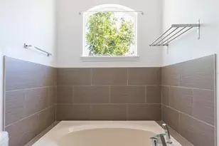 6426 31st St S, Saint Petersburg, FL 33712 - Photo 31