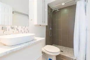 6426 31st St S, Saint Petersburg, FL 33712 - Photo 23