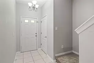 10418 Tulip Field Way, Riverview, FL 33578 - Photo 11