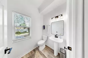 934 Grand Canyon Dr, Valrico, FL 33594 - Photo 35