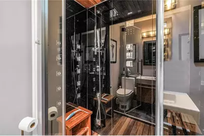 145 19th Avenue SE, Saint Petersburg, FL 33705 - Photo 19