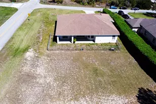 10400 Golden Ave, Weeki Wachee, FL 34613 - Photo 23