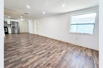 2712 60th Avenue N, Saint Petersburg, FL 33714 - Photo 5