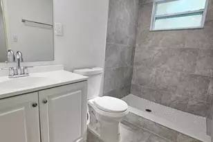 2712 60th Ave N, Saint Petersburg, FL 33714 - Photo 21