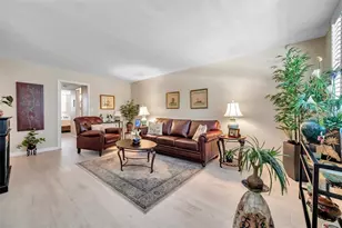 4720 Locust St NE, Saint Petersburg, FL 33703 - Photo 5