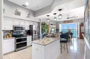 200 Brightwater Dr, Clearwater Beach, FL 33767 - Photo 9