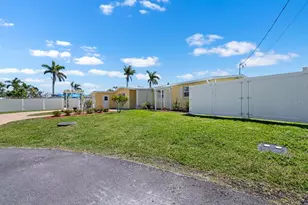 109 Carmelina St, Ruskin, FL 33570 - Photo 5