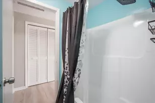 5050 68th Way N, Saint Petersburg, FL 33709 - Photo 13