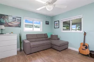 731 44th Ave NE, Saint Petersburg, FL 33703 - Photo 21