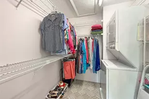 6123 113th St, Seminole, FL 33772 - Photo 15