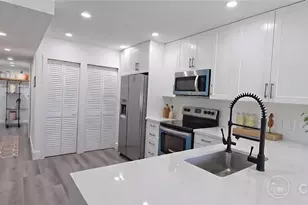 25322 Columbia Cir, Lake Wales, FL 33898 - Photo 3