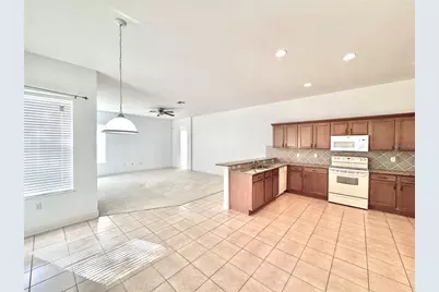 5525 Thorngrove Way, Spring Hill, FL 34609 - Photo 17