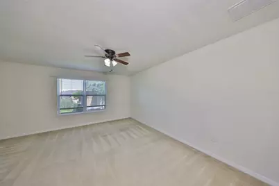 2138 Broadway View Avenue, Brandon, FL 33510 - Photo 17