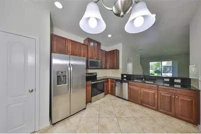 2138 Broadway View Avenue, Brandon, FL 33510 - Photo 7