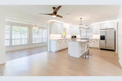 2019 Inner Circle S, Saint Petersburg, FL 33712 - Photo 11