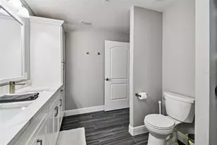 161 Brightwater Dr, Clearwater Beach, FL 33767 - Photo 33