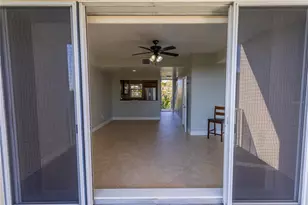 3210 Mangrove Point Dr, Ruskin, FL 33570 - Photo 15