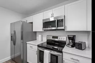 7202 8th Ave N, Saint Petersburg, FL 33710 - Photo 17