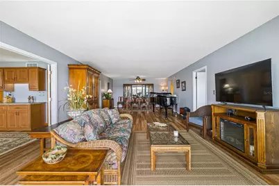 400 64th Avenue #305, Saint Pete Beach, FL 33706 - Photo 15