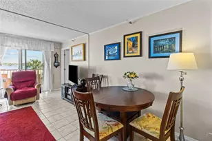 7430 Sunshine Skyway Ln S, Saint Petersburg, FL 33711 - Photo 5