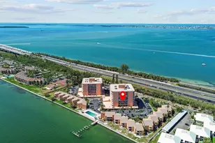 7430 Sunshine Skyway Ln S, Saint Petersburg, FL 33711 - Photo 35