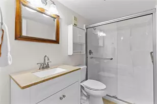 7430 Sunshine Skyway Ln S, Saint Petersburg, FL 33711 - Photo 21