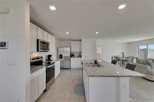 35260 Spruce Knob Ct, Dade City, FL 33525 - Photo 3
