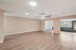 2529 Lancaster Dr, Sun City Center, FL 33573 - Photo 7