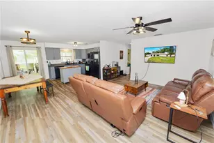 2937 Delrose Dr N, Lakeland, FL 33805 - Photo 7