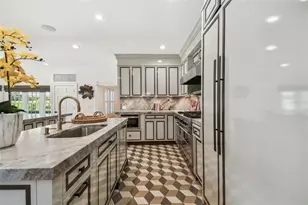 3313 W Mullen Ave, Tampa, FL 33609 - Photo 11