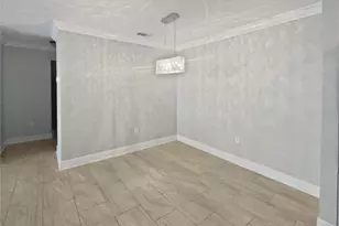 9481 Highland Oak Dr, Tampa, FL 33647 - Photo 11