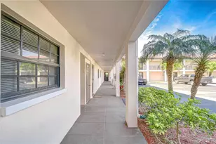 10190 Imperial Point Dr W, Largo, FL 33774 - Photo 39