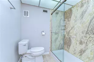 10190 Imperial Point Dr W, Largo, FL 33774 - Photo 37