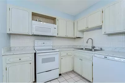 10190 Imperial Point Drive W #8, Largo, FL 33774 - Photo 15