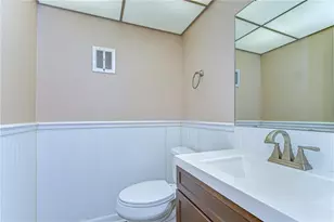 10190 Imperial Point Dr W, Largo, FL 33774 - Photo 19