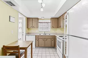 147 Bluff View Dr, Belleair Bluffs, FL 33770 - Photo 13