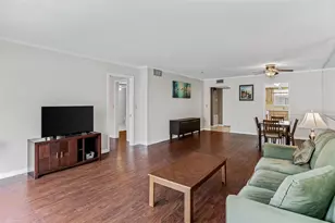 147 Bluff View Dr, Belleair Bluffs, FL 33770 - Photo 9