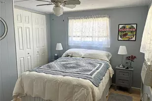 7254 Mt Fairfield Rd NE, Saint Petersburg, FL 33702 - Photo 11