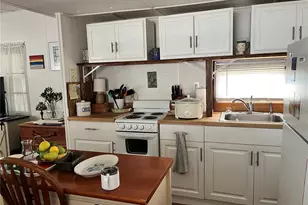 7254 Mt Fairfield Rd NE, Saint Petersburg, FL 33702 - Photo 7